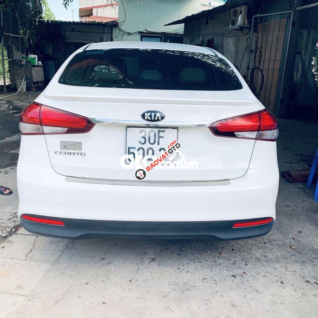 Bán ô tô Kia Cerato MT đời 2017, màu trắng, nhập khẩu nguyên chiếc xe gia đình-0