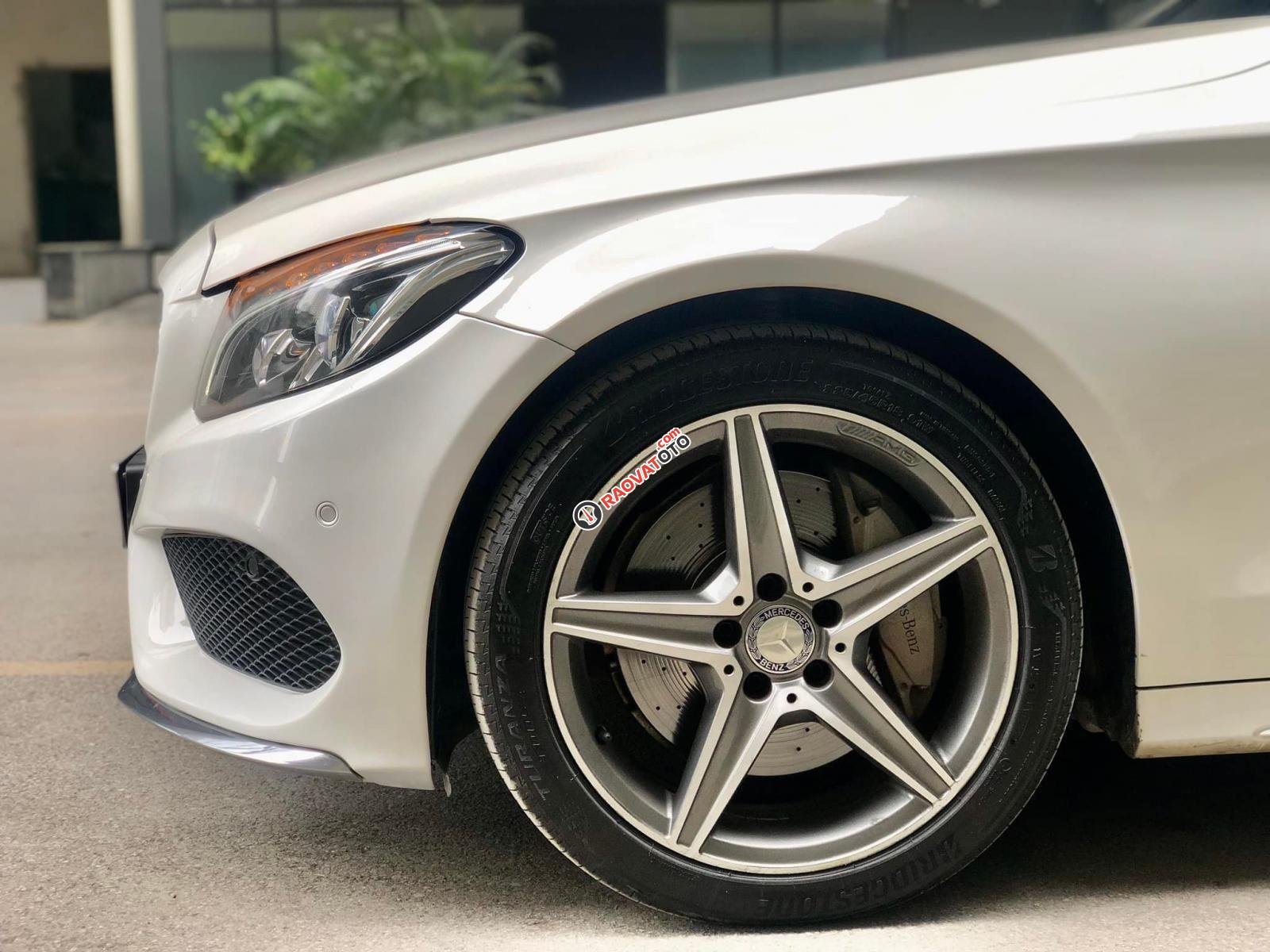 Bán Mercedes C300 AMG năm sản xuất 2016 xe rất mới-6