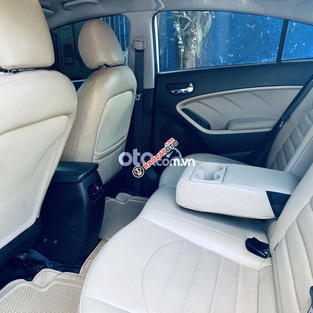 Bán ô tô Kia Cerato MT đời 2017, màu trắng, nhập khẩu nguyên chiếc xe gia đình-4