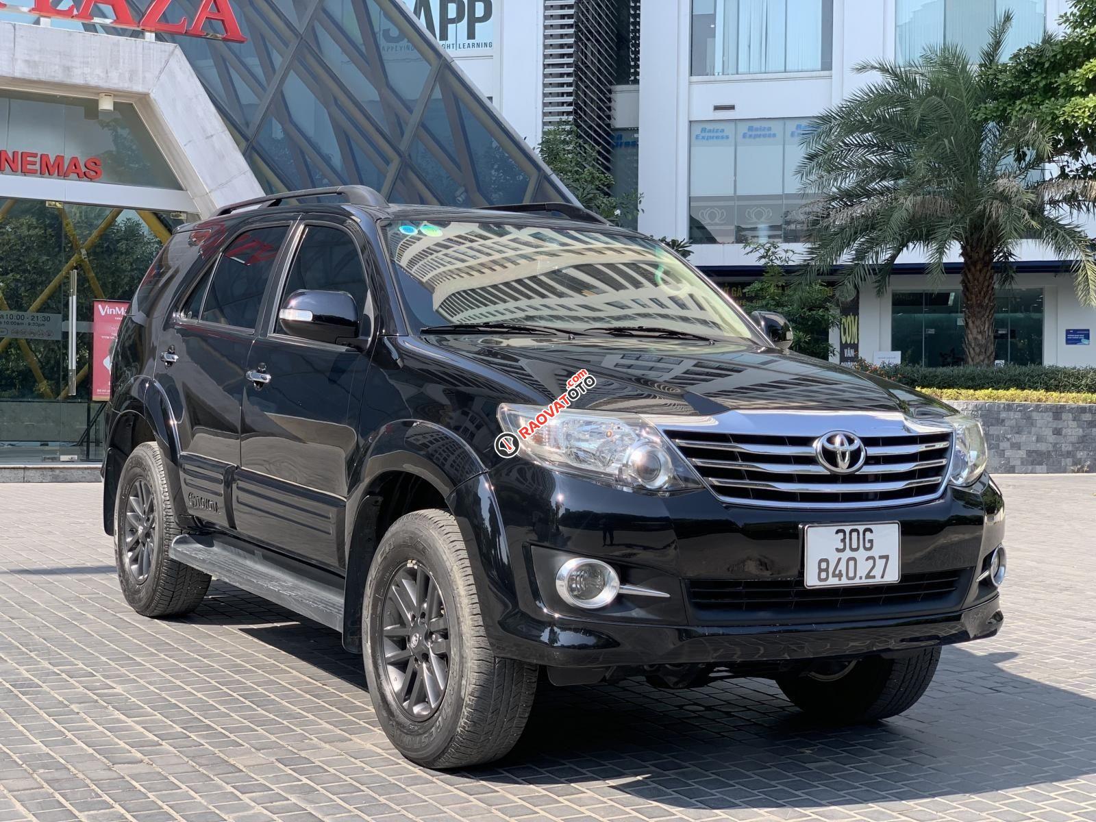 Toyota Fortuner 2.7V 1 cầu tự động máy xăng 2015 phom mới chạy 107. 000km, màu đen xe zin 100% đã trang bị-10