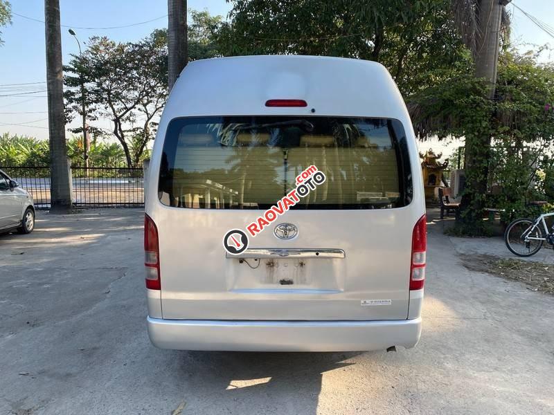 Cần bán gấp Toyota Hiace MT đời 2013, màu bạc, nhập khẩu nguyên chiếc giá cạnh tranh-6