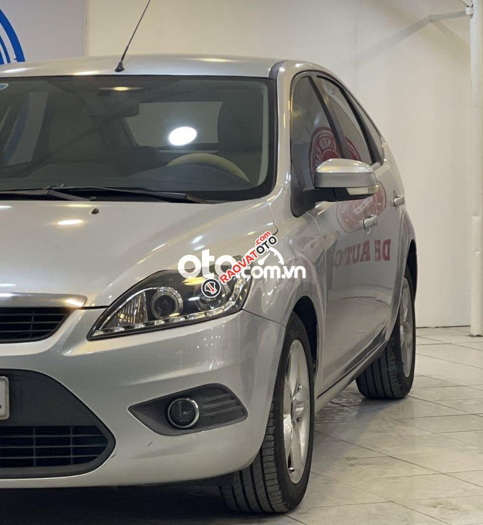 Cần bán Ford Focus 1.8 AT năm 2013, màu bạc, giá chỉ 348 triệu-4