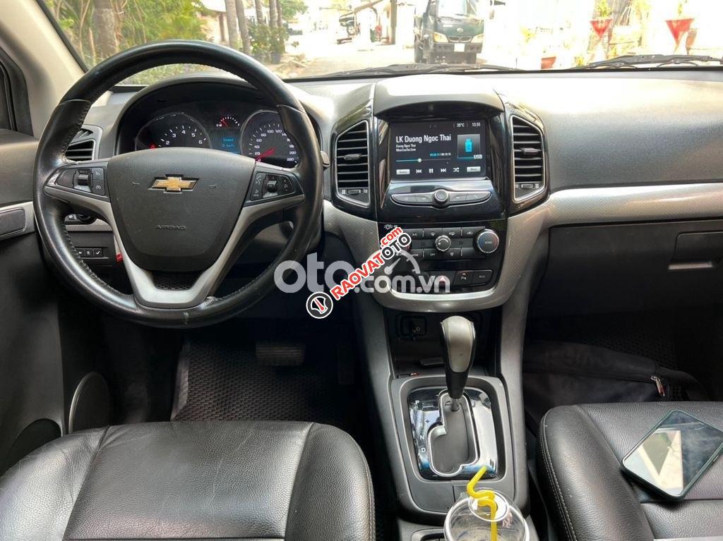 Bán Chevrolet Captiva REVV 2.4 LTZ sản xuất năm 2016, màu trắng xe gia đình, giá 515tr-7