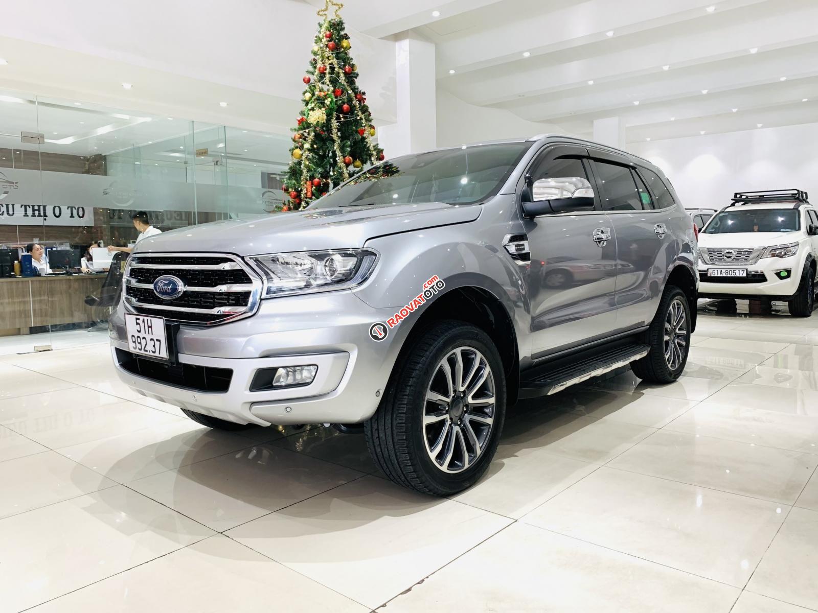 Bán xe Ford Everest AT sản xuất 2019, xe cực mới, máy dầu, biển thành phố, có trả góp-2