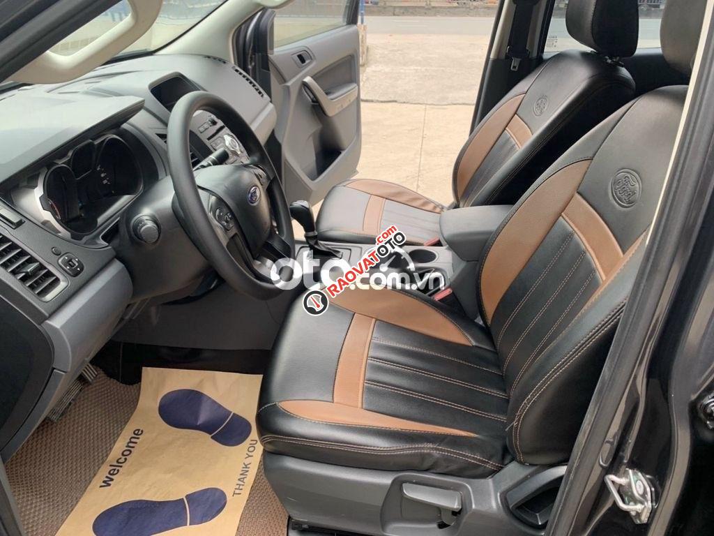 Bán ô tô Ford Ranger XLS AT 2017, màu đen, nhập khẩu -0