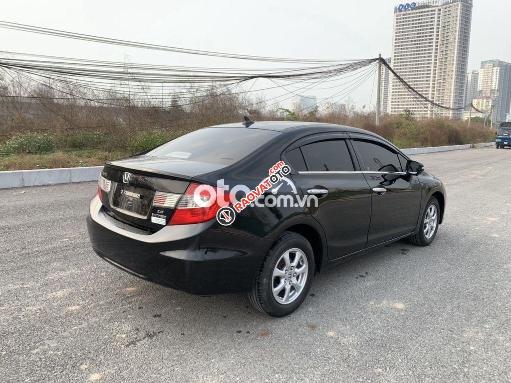 Bán Honda Civic 1.8AT sản xuất năm 2015, màu đen-4