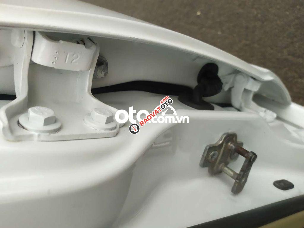 Bán Chevrolet Aveo MT sản xuất 2016, màu bạc, nhập khẩu-4