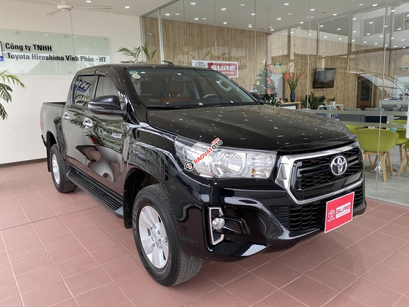 Cần bán gấp Toyota Hilux E đăng ký 2019 chính chủ giá 618tr-7