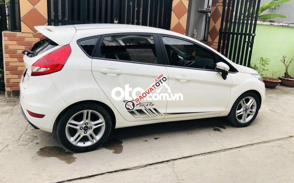 Bán Ford Fiesta S sản xuất 2013, màu trắng xe gia đình, giá chỉ 336 triệu-8