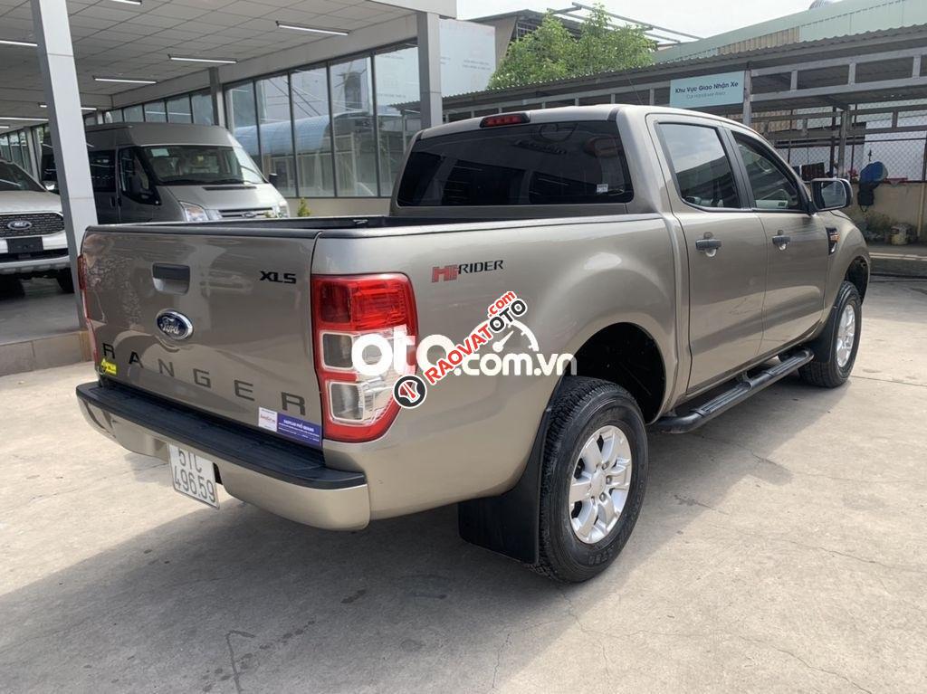 Xe Ford Ranger XLS MT năm sản xuất 2014, màu xám, xe nhập -9