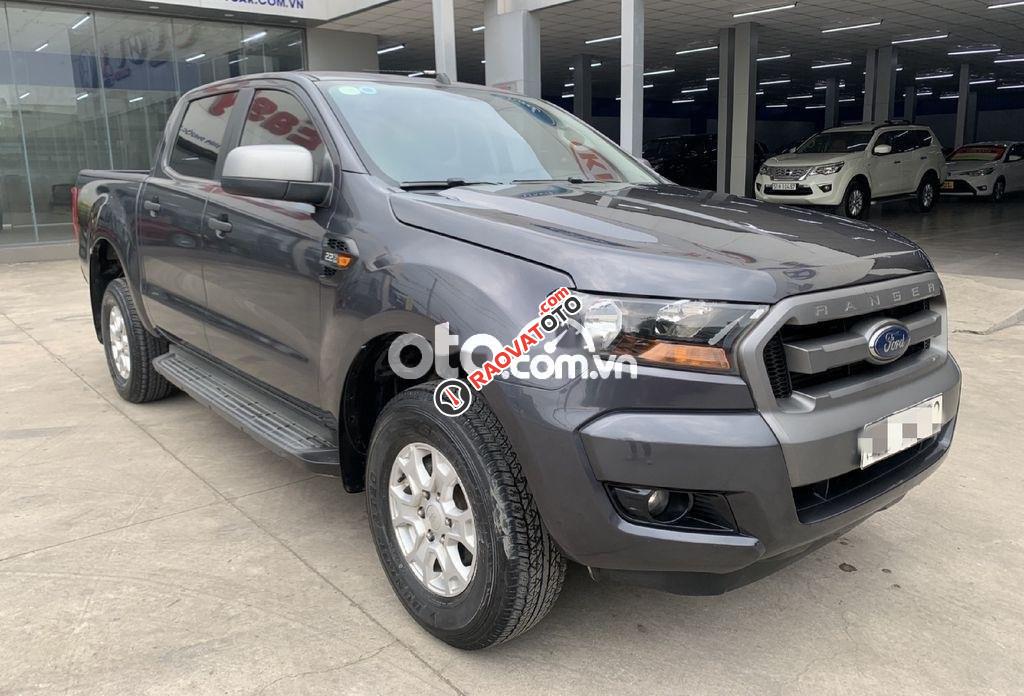 Bán Ford Ranger XLS AT đời 2017, màu xám, nhập khẩu  -6