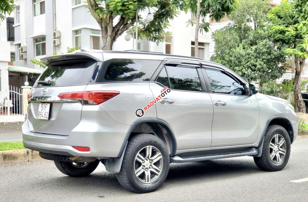 Toyota Fortuner 2. 7V AT 2017 nhập giá chỉ 835 triệu, hỗ trợ vay 80%-5