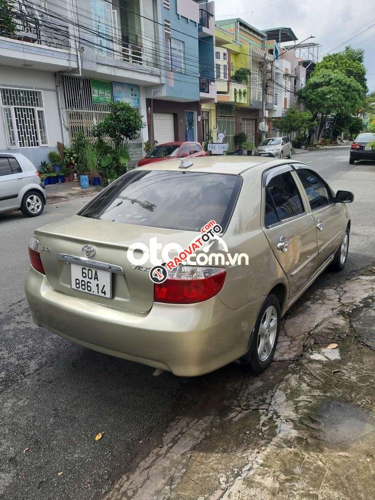 Xe Toyota Vios MT đời 2005-11