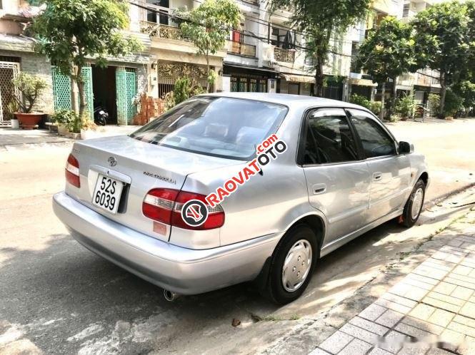 Cần bán gấp Toyota Corolla GLi 2000, màu bạc -1