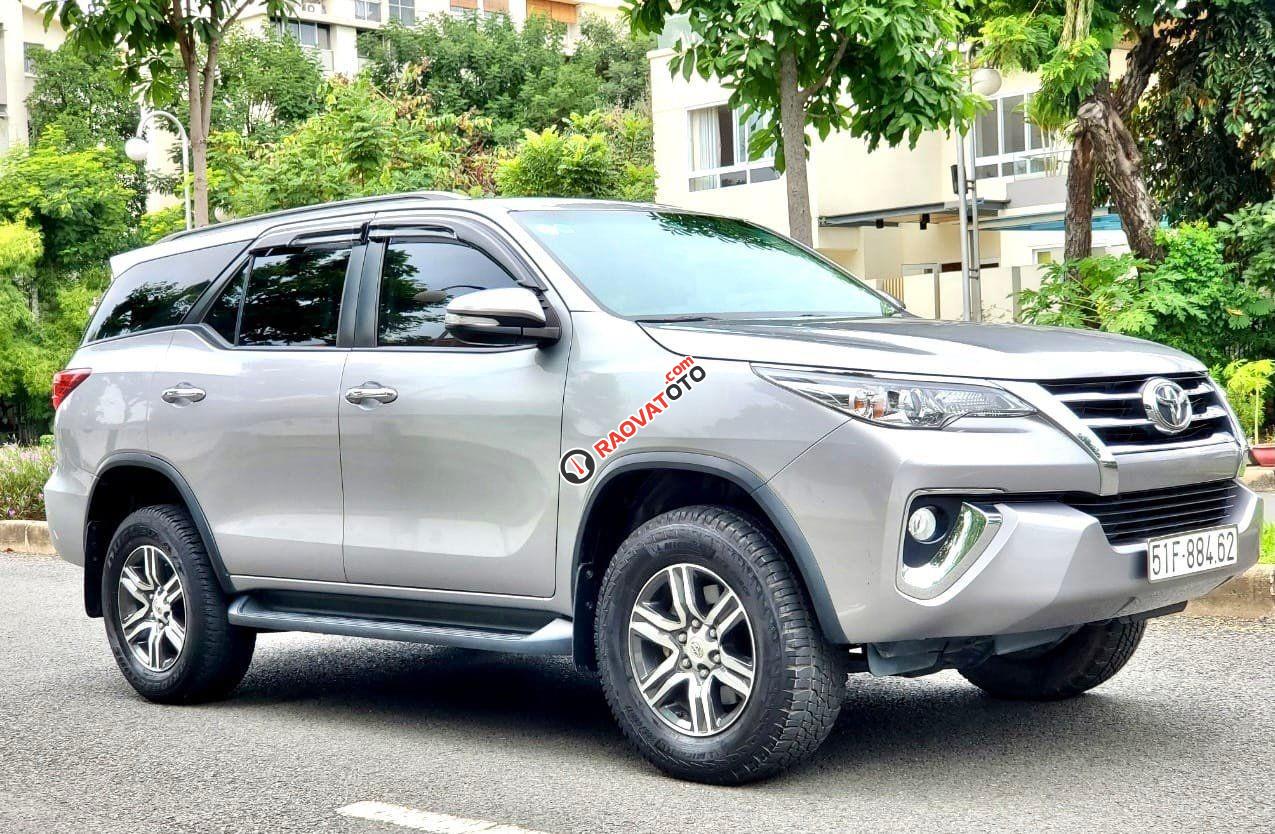 Cần bán xe Toyota Fortuner 2.7V 2017, màu bạc, nhập khẩu nguyên chiếc-9