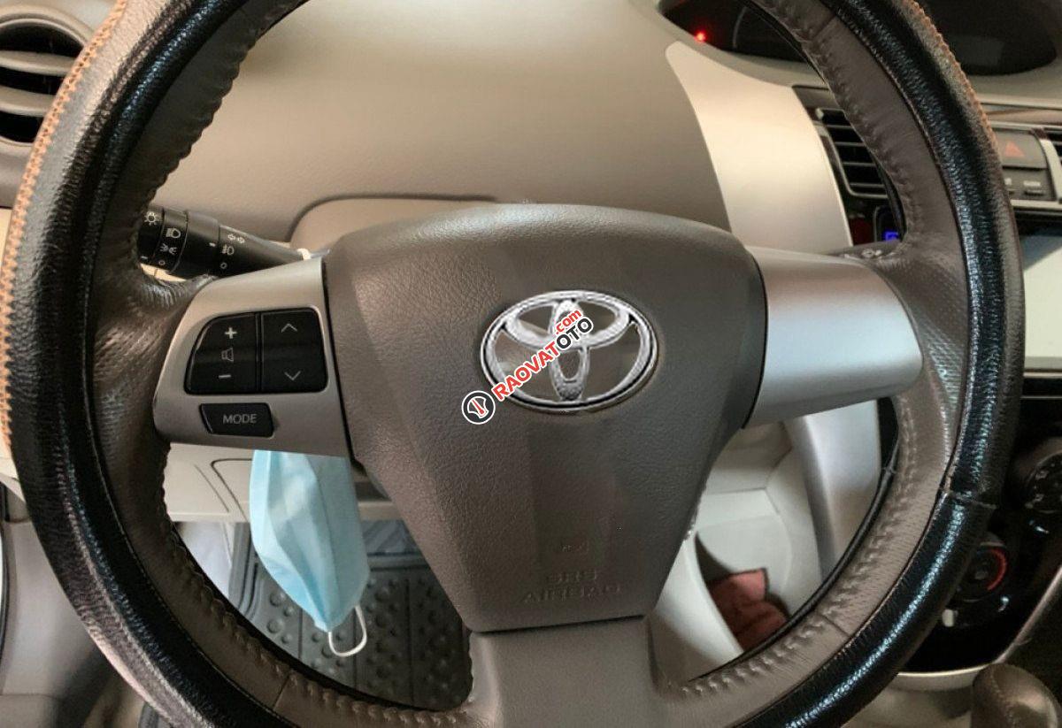 Cần bán gấp Toyota Vios 1.5G đời 2013, màu bạc số tự động giá cạnh tranh-1