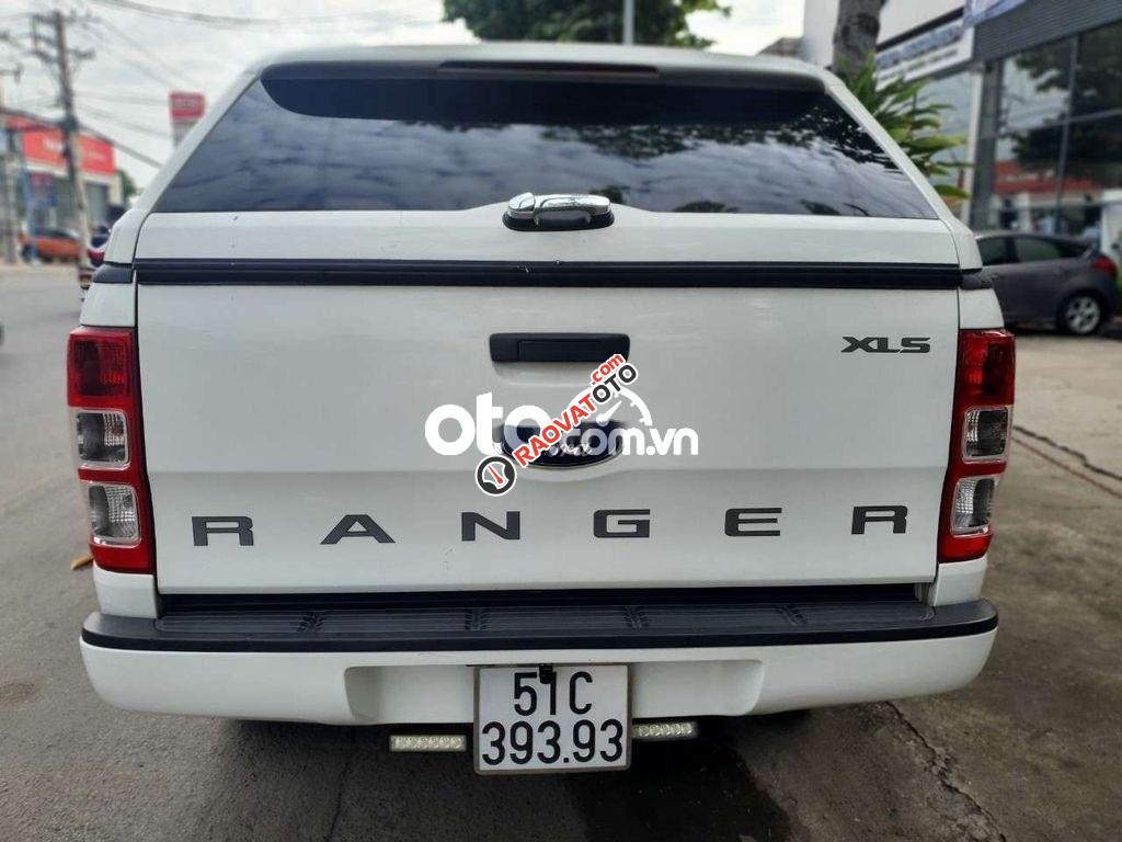 Cần bán lại xe Ford Ranger XLS MT năm sản xuất 2014, màu trắng, xe nhập-2