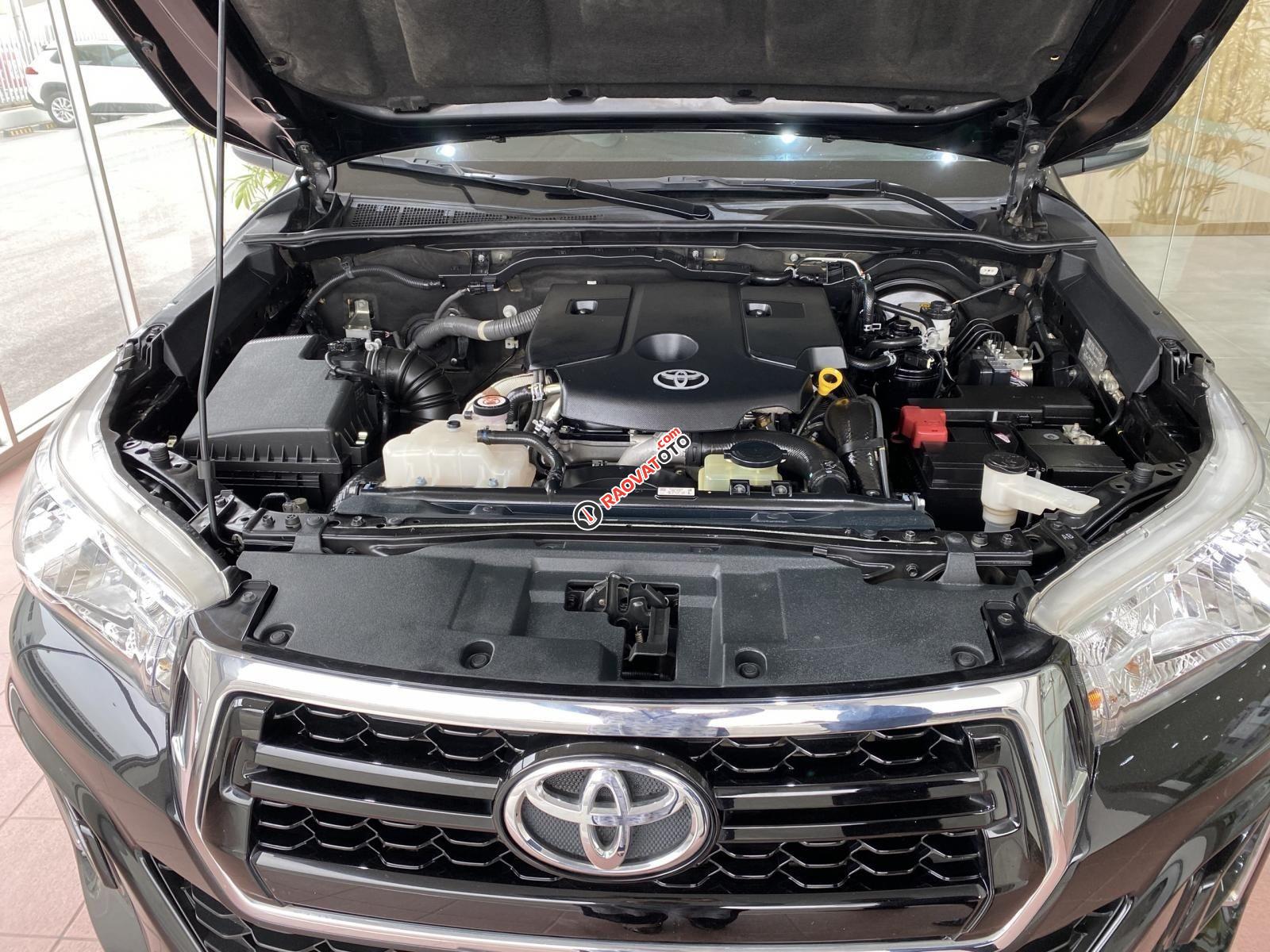 Cần bán gấp Toyota Hilux E đăng ký 2019 chính chủ giá 618tr-1