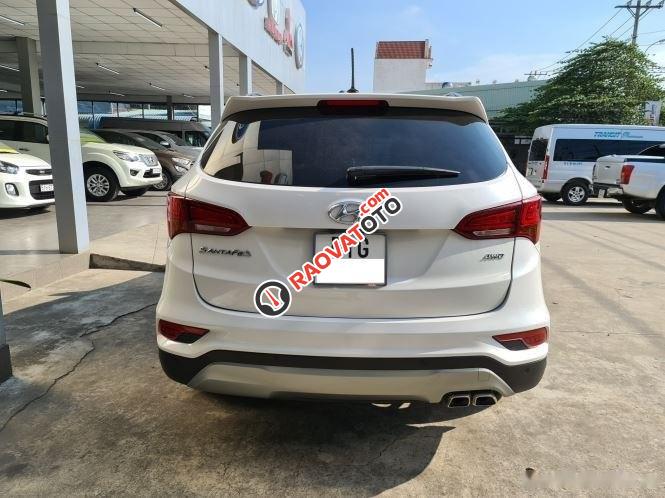 Bán Hyundai Santa Fe 2.4 AT 4WD sản xuất năm 2017, màu trắng, 836 triệu-4