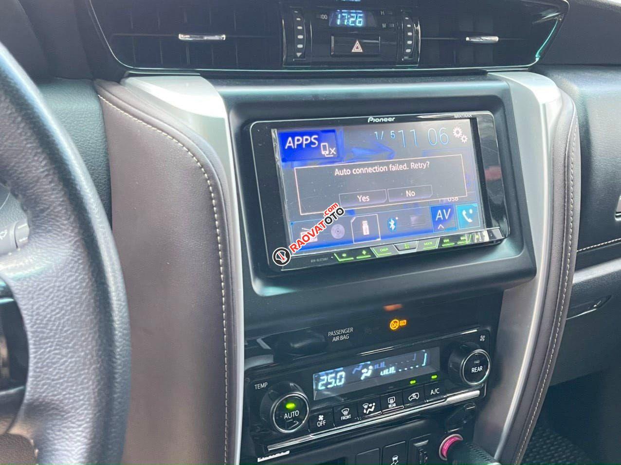 Cần bán xe Toyota Fortuner 2.7V 2017, màu bạc, nhập khẩu nguyên chiếc-5