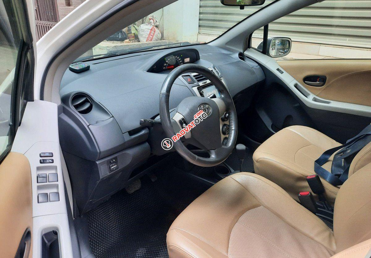 Cần bán xe Toyota Yaris 1.3AT đời 2008, màu trắng, nhập khẩu số tự động-5