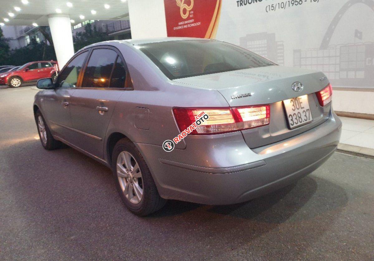 Cần bán xe Hyundai Sonata 2.0AT 2009, màu xám, nhập khẩu nguyên chiếc, giá chỉ 320 triệu-4