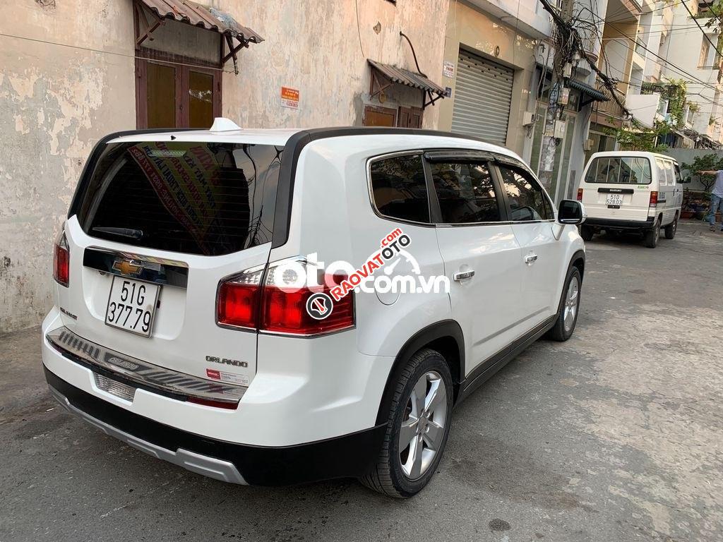 Cần bán lại xe Chevrolet Orlando LT sản xuất năm 2017, màu trắng-6