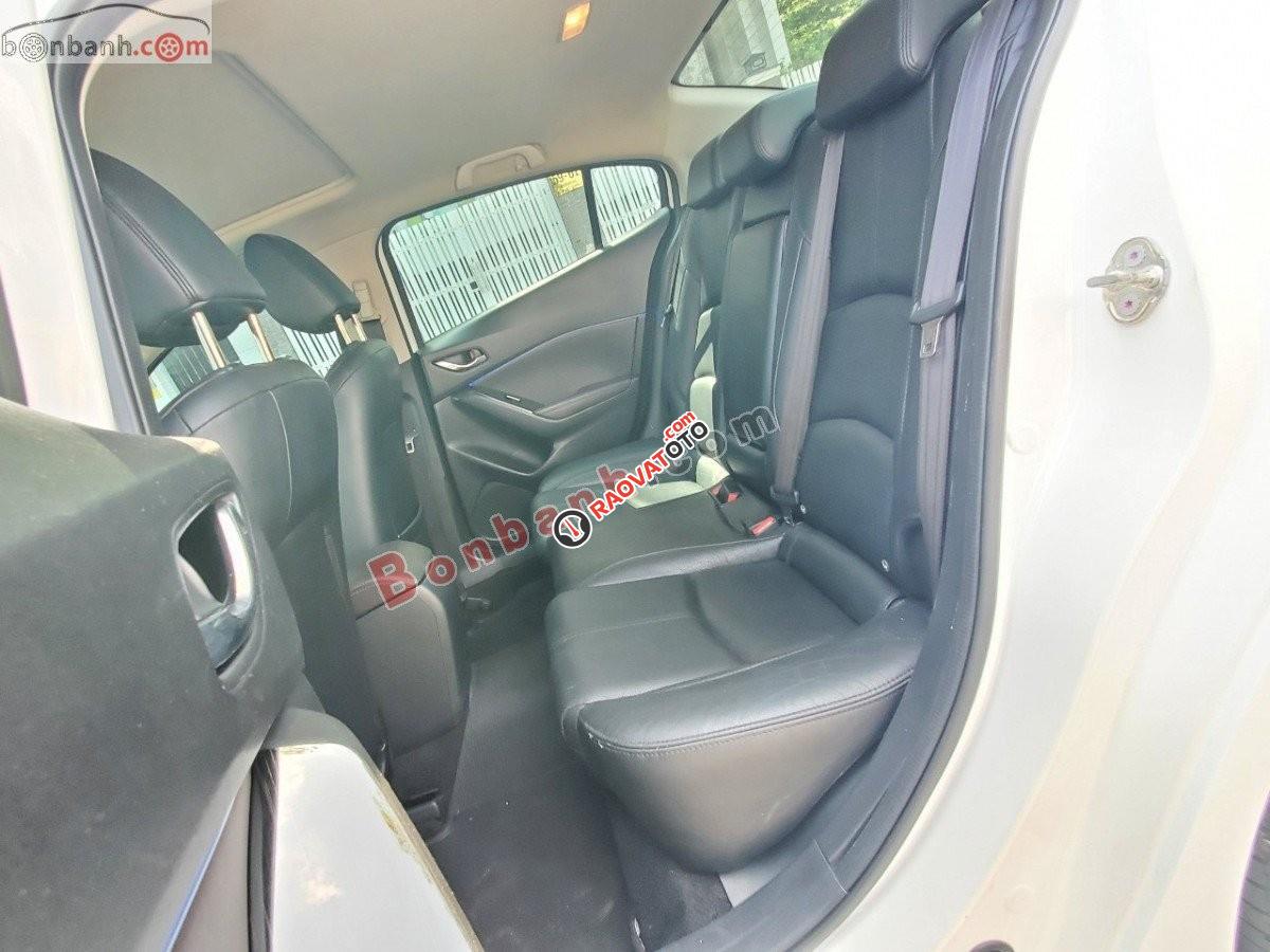 Bán Mazda 3 FL đời 2017, màu trắng-7