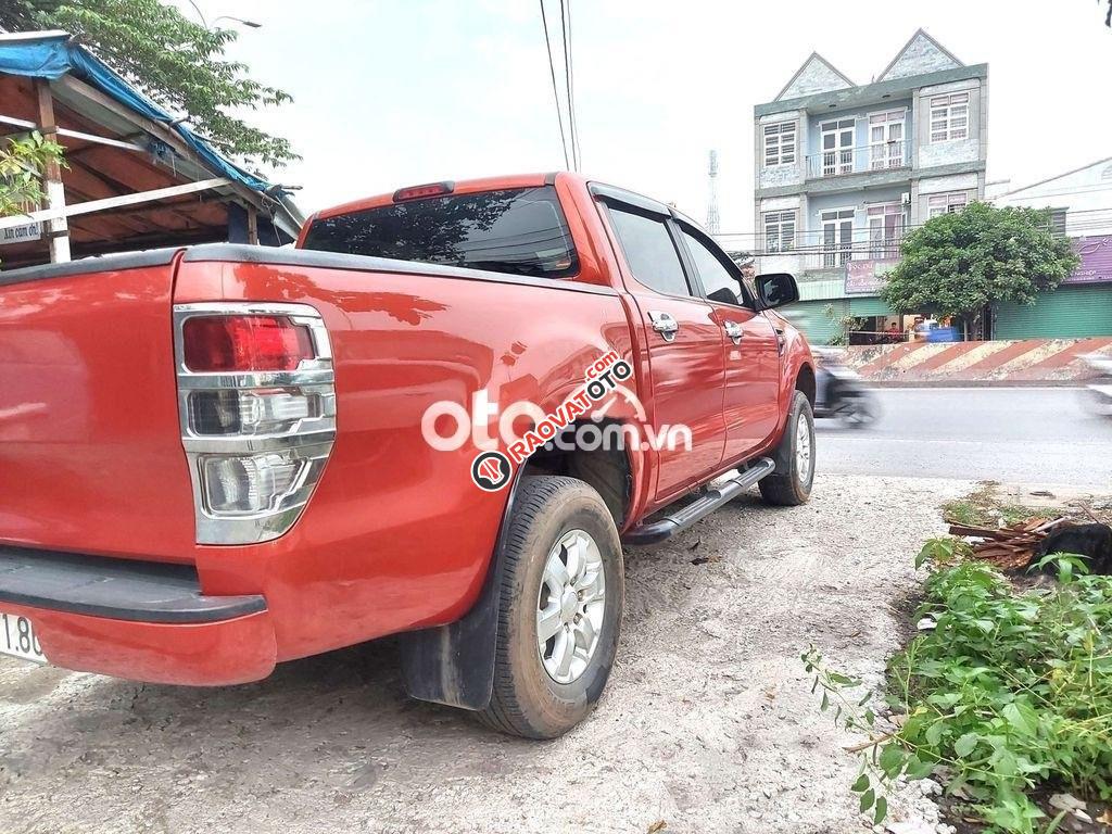 Bán xe Ford Ranger XLS AT năm 2014, màu đỏ, nhập khẩu nguyên chiếc, giá chỉ 445 triệu-3