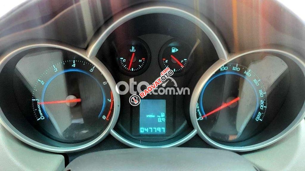 Cần bán xe Chevrolet Cruze LS sản xuất 2012, màu đen, giá chỉ 260 triệu-9