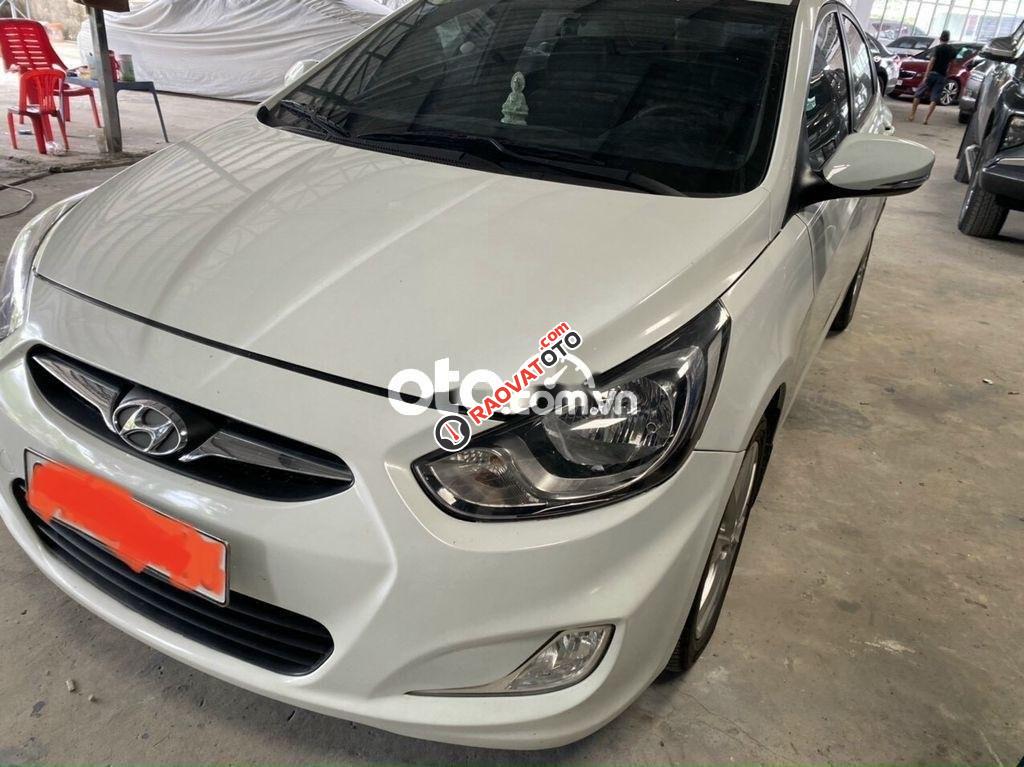 Bán Hyundai Accent MT đời 2011, màu trắng  -5