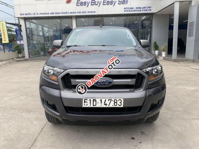 Cần bán Ford Ranger XLS 2.2L 4x2 AT sản xuất 2017, màu xám-2