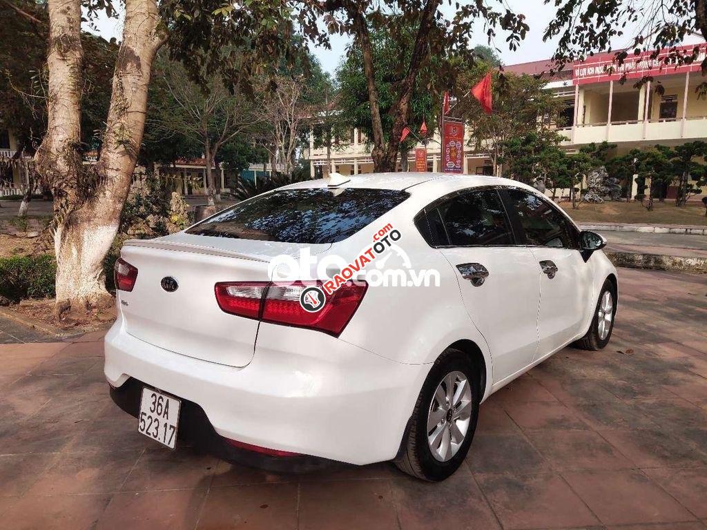 Bán ô tô Kia Rio AT đời 2016, màu trắng, nhập khẩu, 385 triệu-6