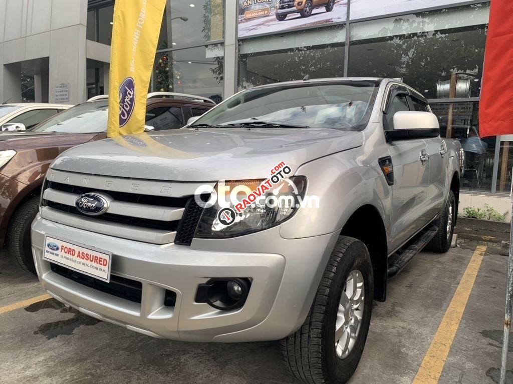 Bán Ford Ranger XLS 2.2 4x2 MT sản xuất 2013, màu bạc, xe nhập mới chạy 80.000km, giá tốt-0