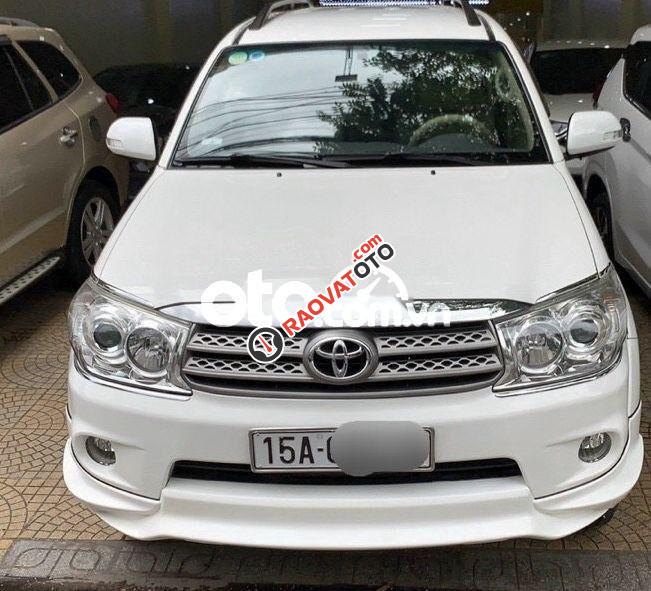 Bán Toyota Fortuner 2.7V TRD 4x2 đời 2011, màu trắng-5