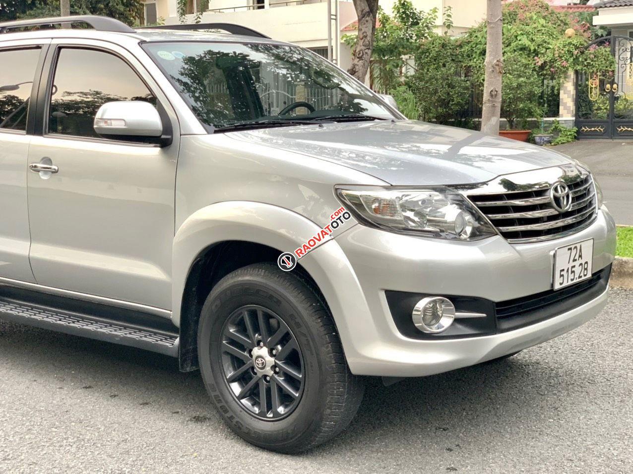 Toyota Fortuner 2.7V 2016, giá chỉ 645 triệu bank 70%-3