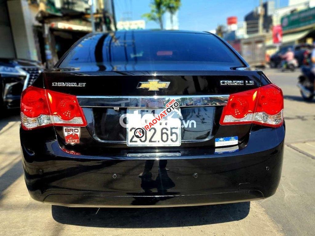 Cần bán xe Chevrolet Cruze LS sản xuất 2012, màu đen, giá chỉ 260 triệu-5