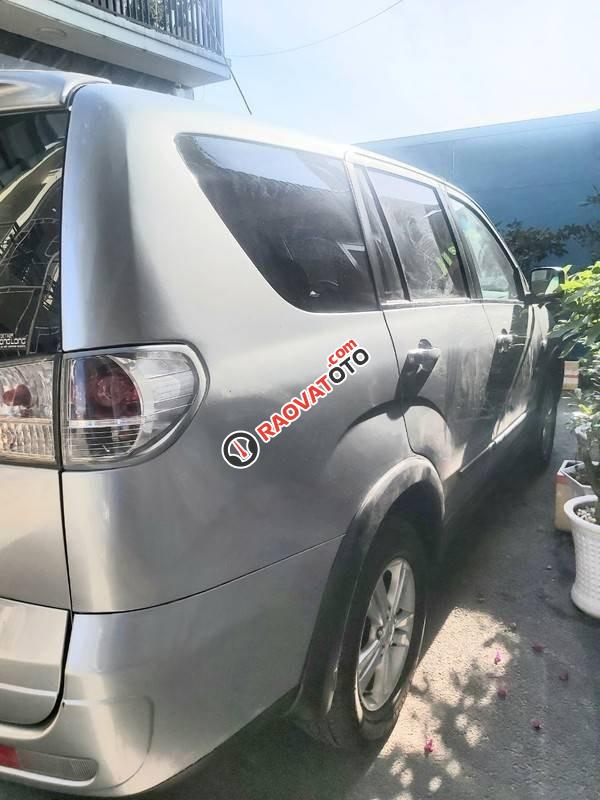 Cần bán xe Mitsubishi Zinger GLS sản xuất 2009, màu bạc xe gia đình, 265 triệu-0