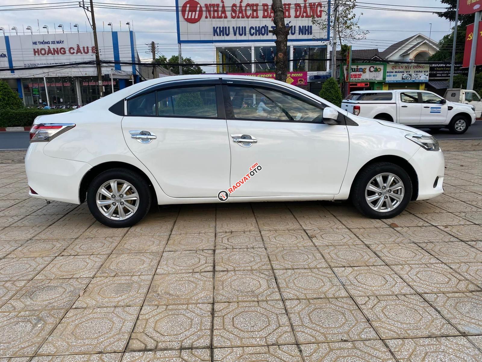Cần bán lại xe Toyota Vios 1.5E 2015, màu trắng-8