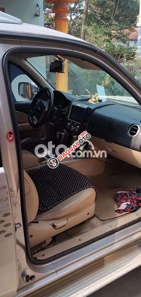 Cần bán lại xe Ford Everest AT năm sản xuất 2011, nhập khẩu nguyên chiếc -1