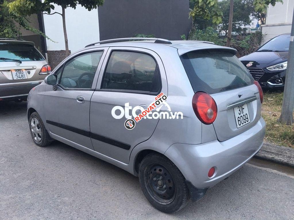 Bán ô tô Chevrolet Spark MT 2010, màu bạc, giá tốt-1