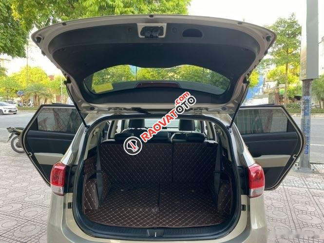 Cần bán Kia Rondo GATH năm 2015 xe gia đình-3