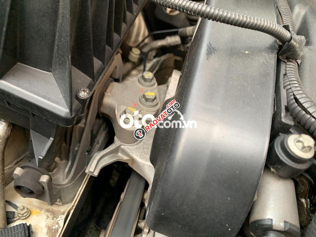 Cần bán lại xe Chevrolet Orlando LT sản xuất năm 2017, màu trắng-0