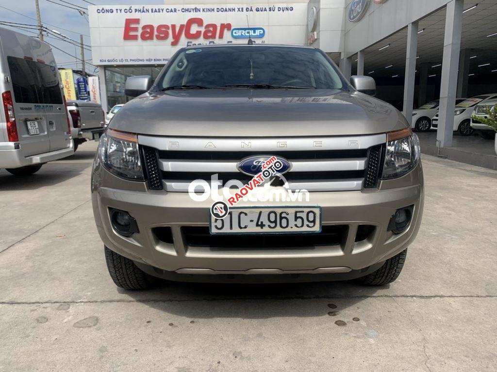 Xe Ford Ranger XLS MT năm sản xuất 2014, màu xám, xe nhập -7