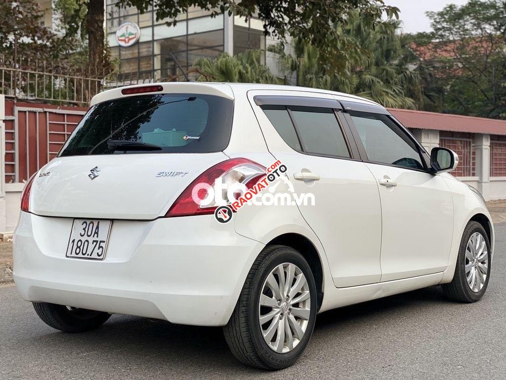 Cần bán lại xe Suzuki Swift AT đời 2014, màu trắng, giá 450tr-5