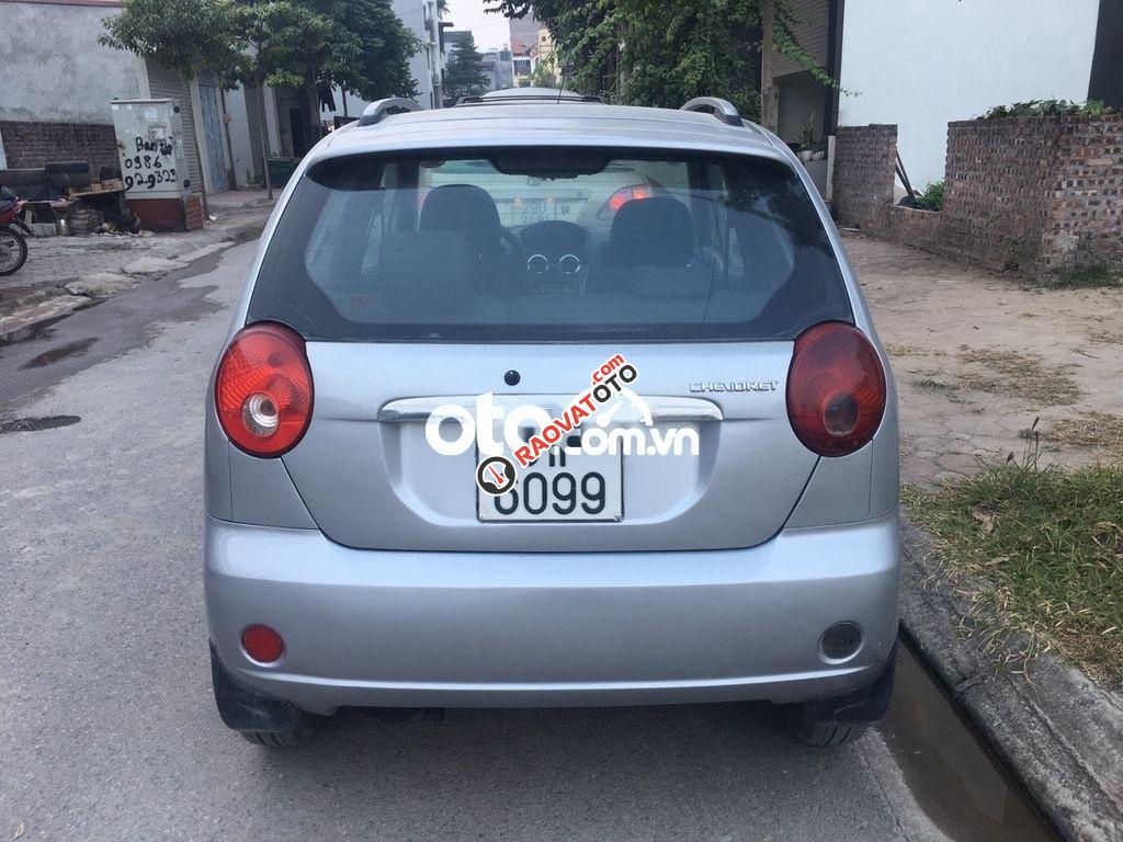 Bán ô tô Chevrolet Spark MT 2010, màu bạc, giá tốt-4