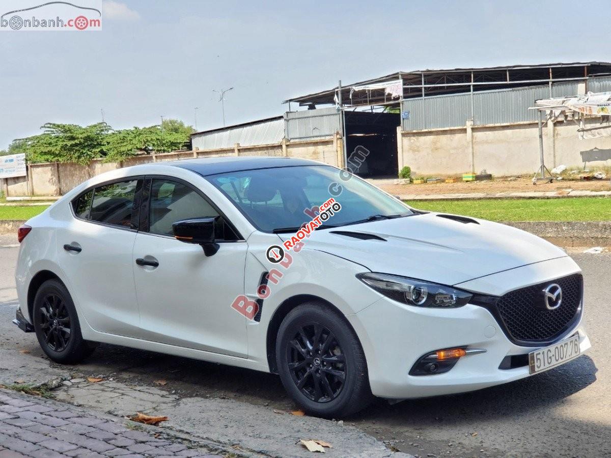 Bán Mazda 3 FL đời 2017, màu trắng-0