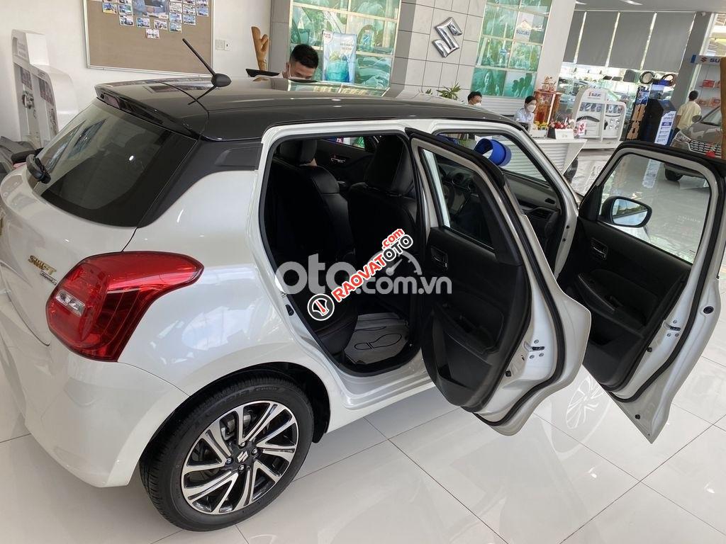 Bán Suzuki Swift AT sản xuất 2021, màu trắng, nhập khẩu-4