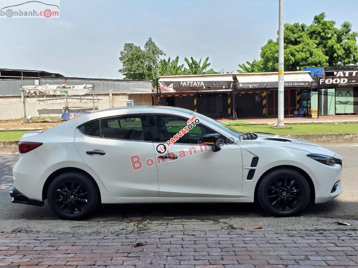 Bán Mazda 3 FL đời 2017, màu trắng-4