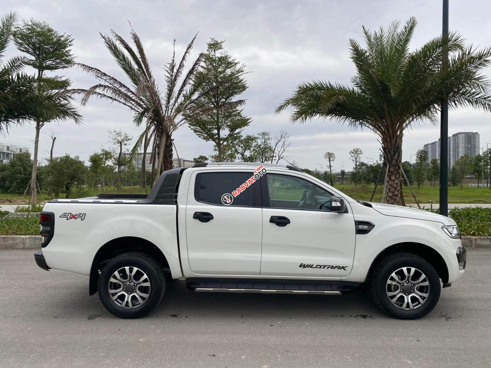 Bán xe Ford Ranger Wildtrak sản xuất năm 2016, màu trắng-15